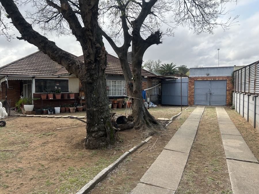 3 Bedroom Property for Sale in Vierfontein Free State